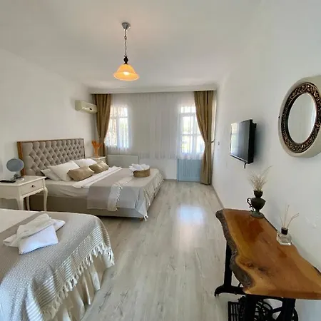 Alasonya Otel Alacati By La Mira Alaçatı