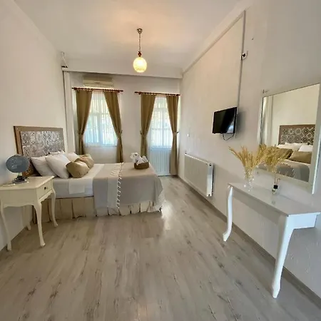 Hotel Alasonya Otel Alacati By La Mira